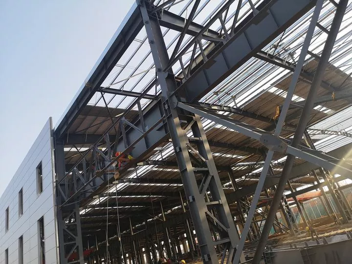 8 domande tecniche avanzate sulla progettazione delle strutture in acciaio e sull'analisi dei guasti 8 domande tecniche avanzate sulla progettazione delle strutture in acciaio e sull'analisi dei guasti