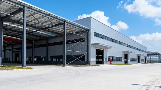 Nove punti chiave per la progettazione e la costruzione di edifici industriali con struttura in acciaio Nove punti chiave per la progettazione e la costruzione di edifici industriali con struttura in acciaio