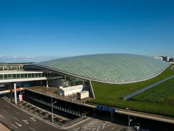 Edificio con struttura in acciaio per aeroporto a molti piani Edificio con struttura in acciaio per aeroporto a molti piani