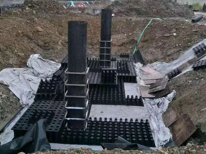 Edificio in acciaio per la raccolta delle acque piovane