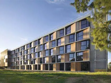 Dormitorio per studenti con struttura in acciaio Dormitorio per studenti con struttura in acciaio